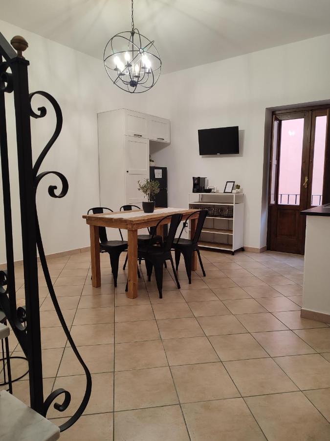 L'Oliva Contesa - La Nera Gaeta Exterior foto