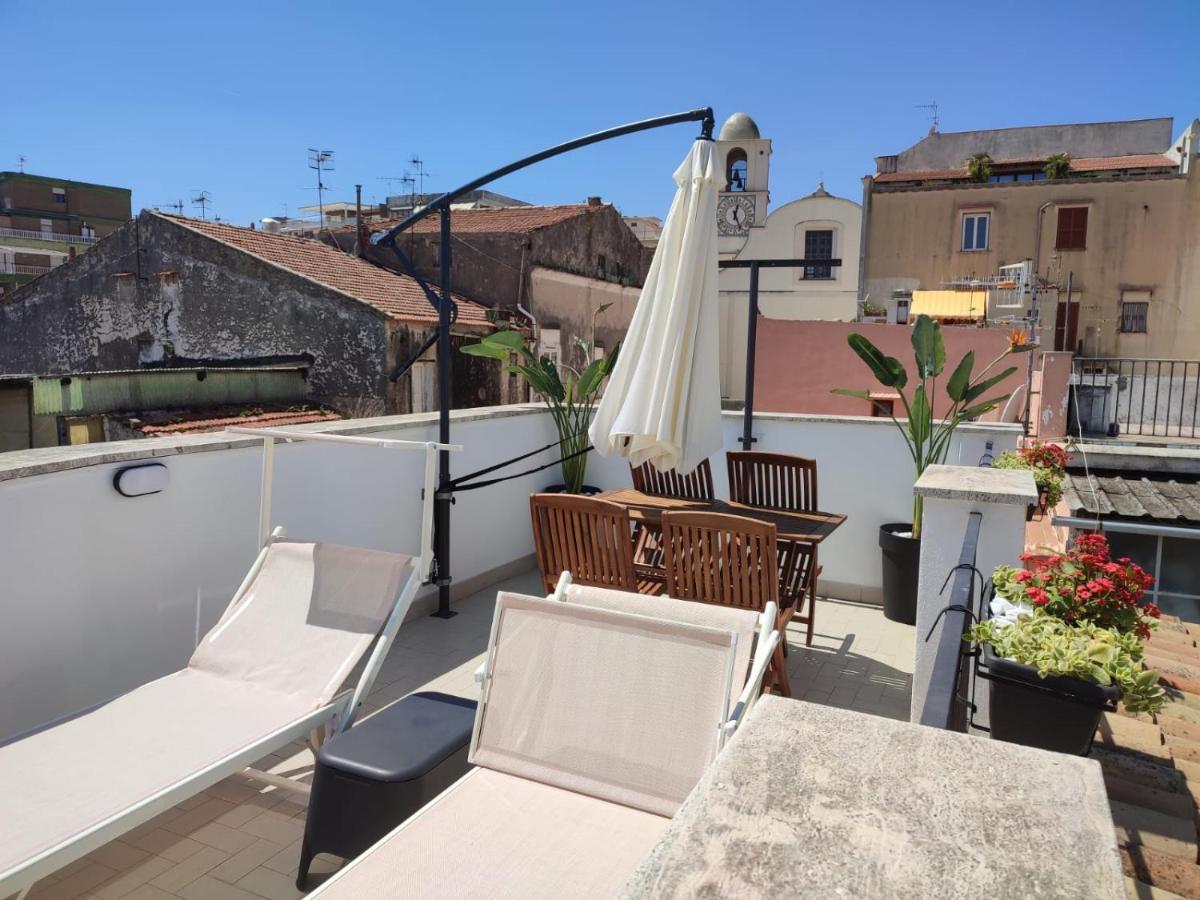 L'Oliva Contesa - La Nera Gaeta Exterior foto